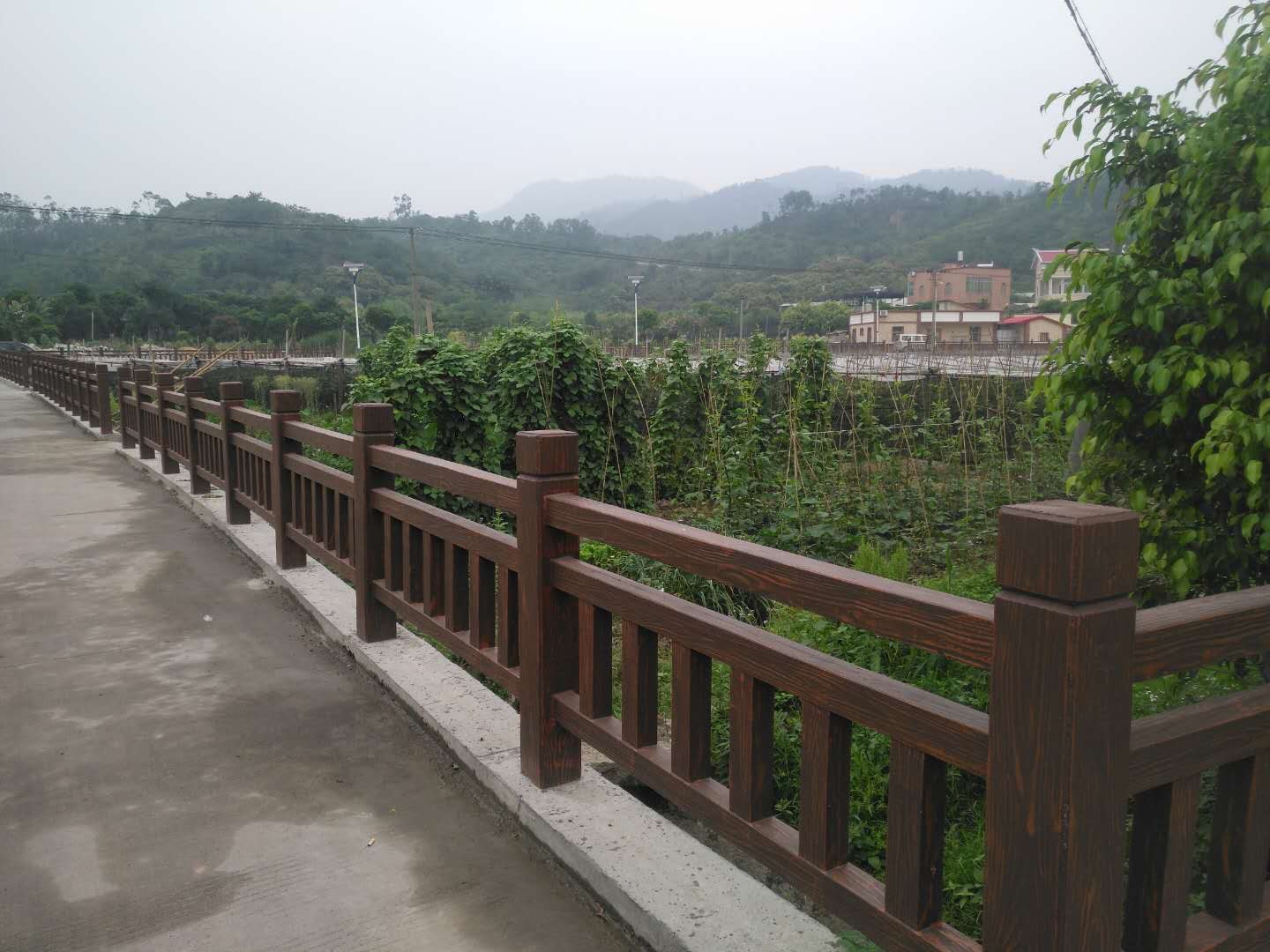 1.8米仿木護欄  (48).jpg
