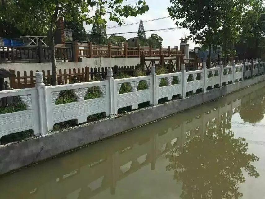 1.6米雕花（huā）河堤護欄  (24).jpg