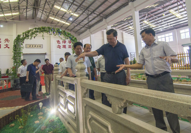 1.9米雕花（huā）河堤護欄 (9).jpg