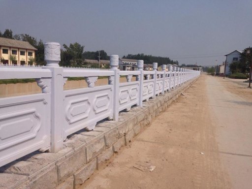 1.9米雕花（huā）河堤護欄 (1).jpg