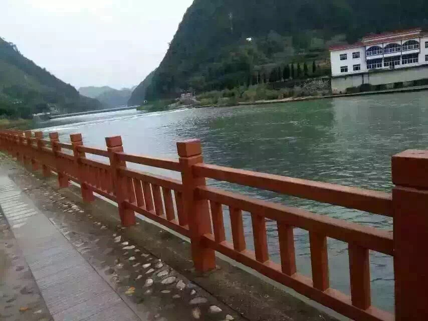 1588836476454114.jpg 1.8米仿木(mù)護欄 (2).JPG