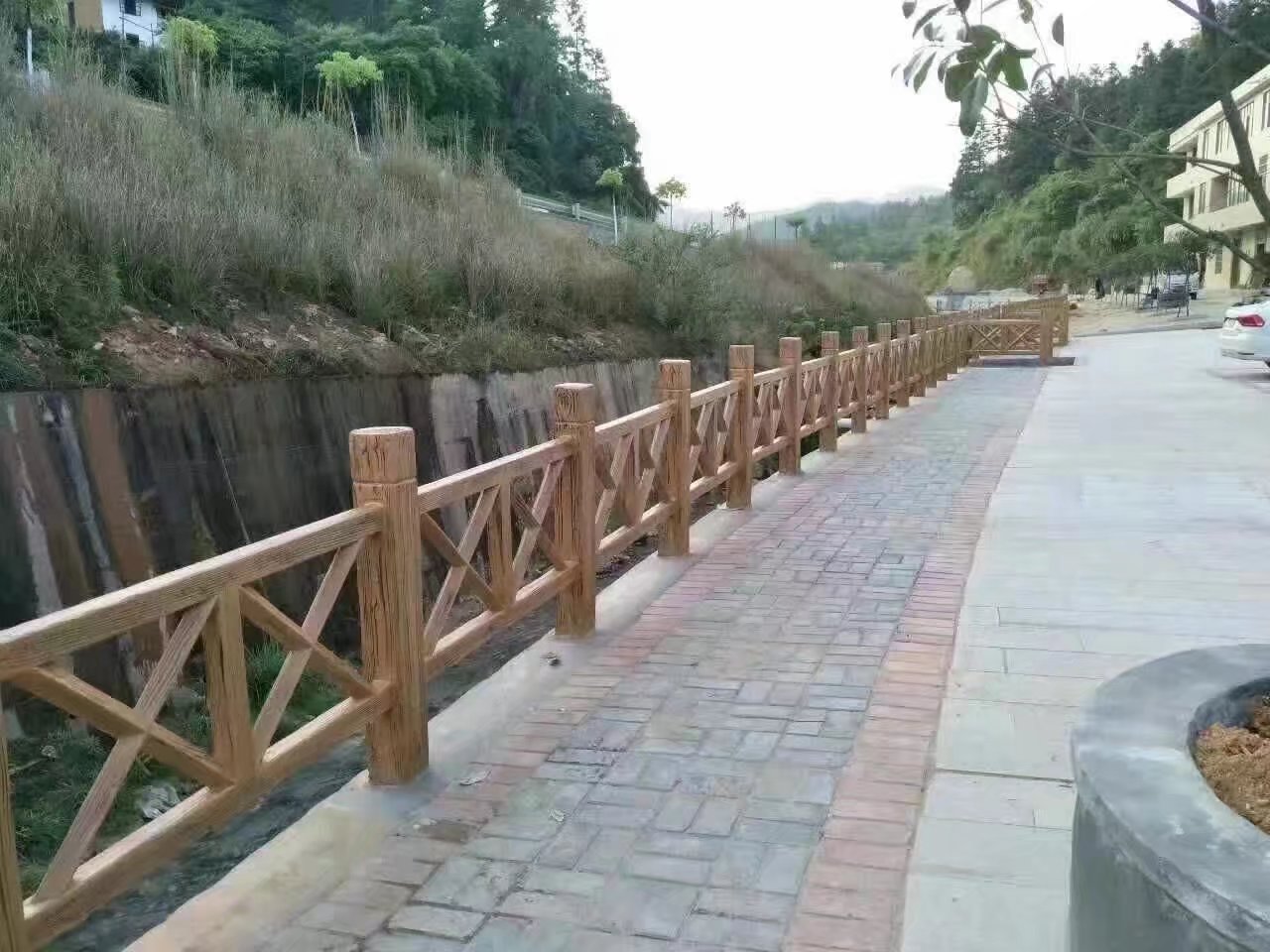 X型（xíng）仿木護欄  (87).jpg